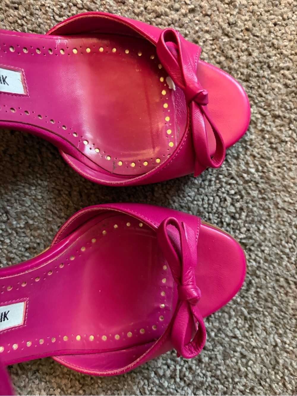 Manolo Blahnik Hot Pink leather Strappy Heels with Bow - Picture 6 of 16